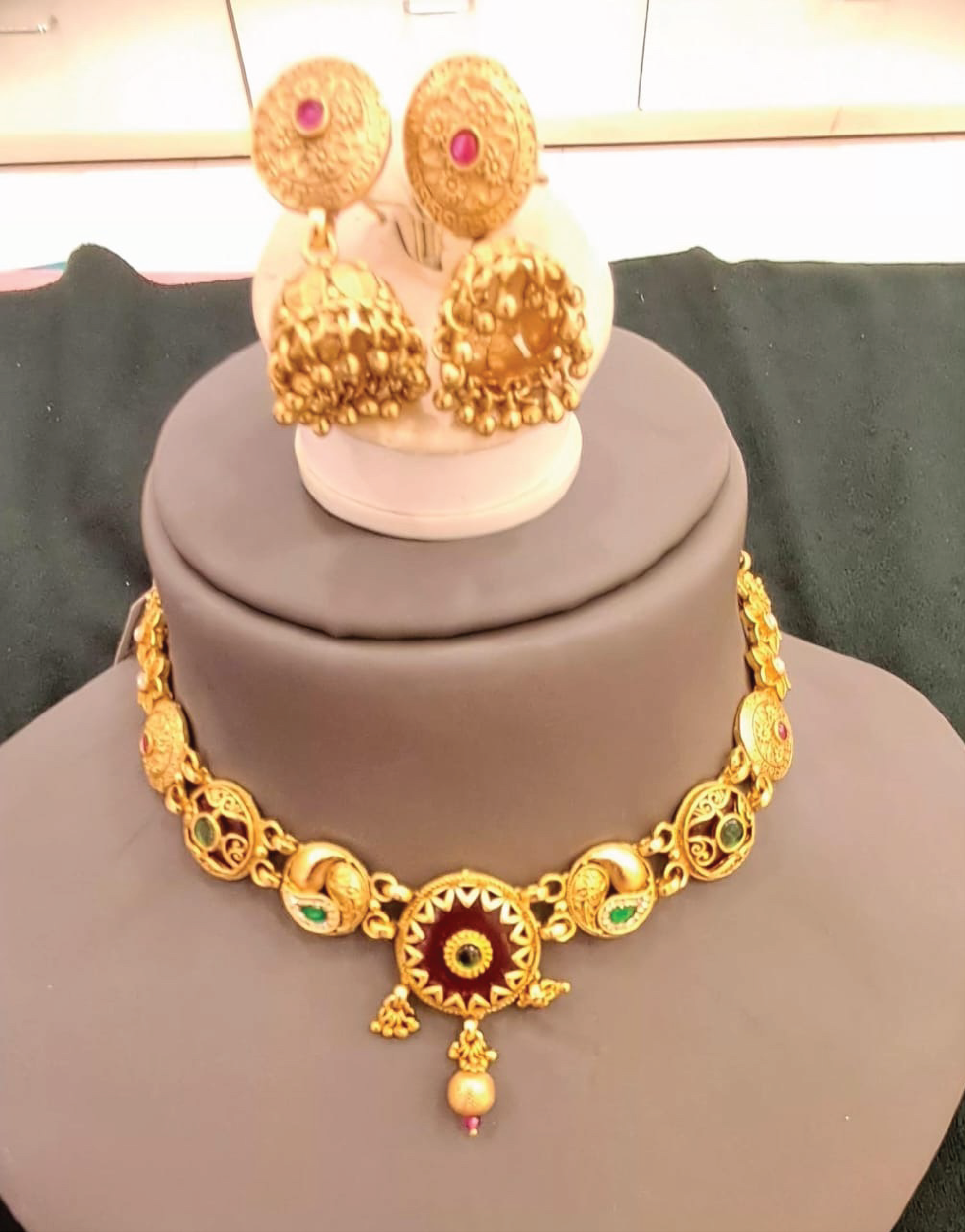 Heritage Semi Bridal Necklace Set