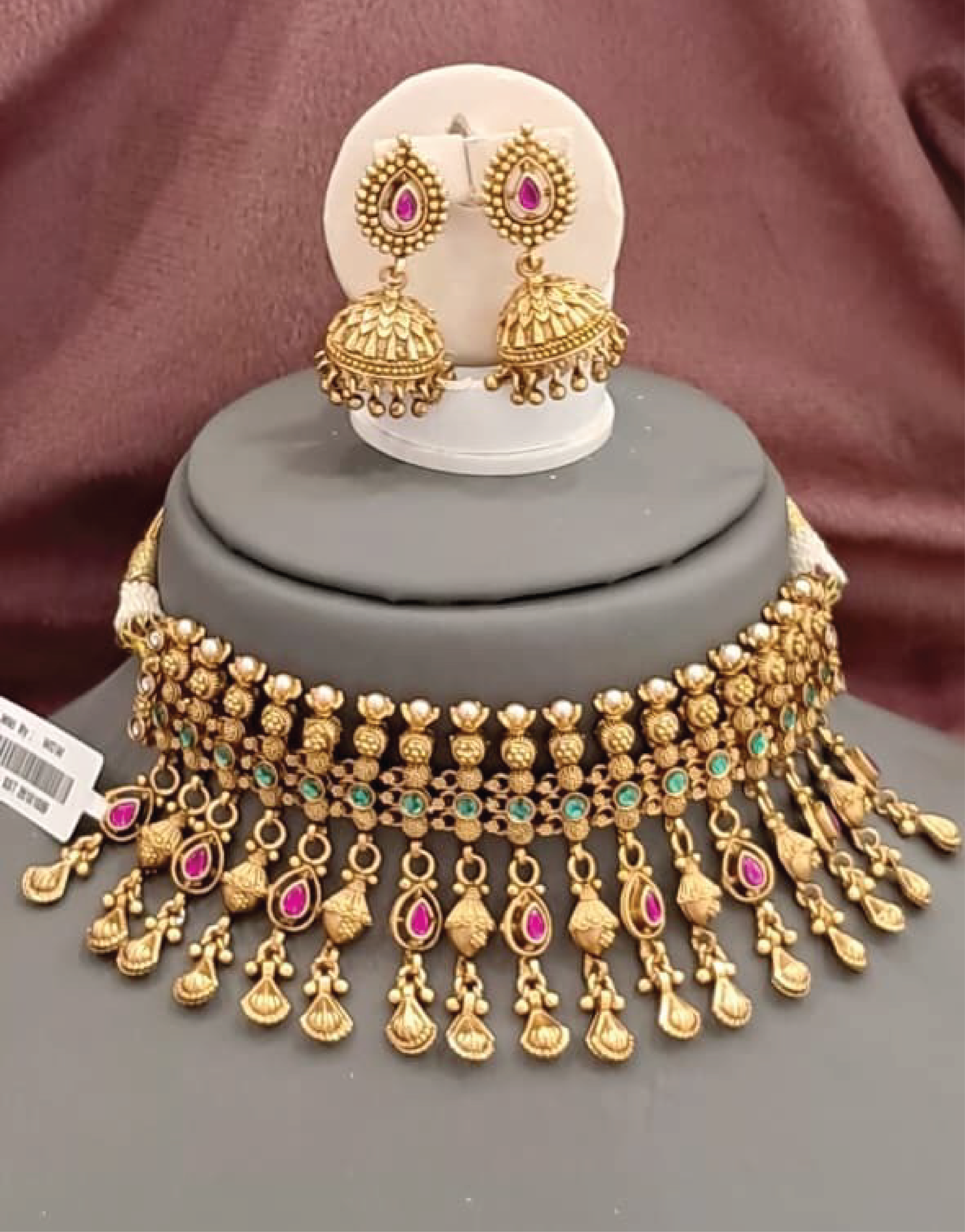 Heritage Short Necklace Set