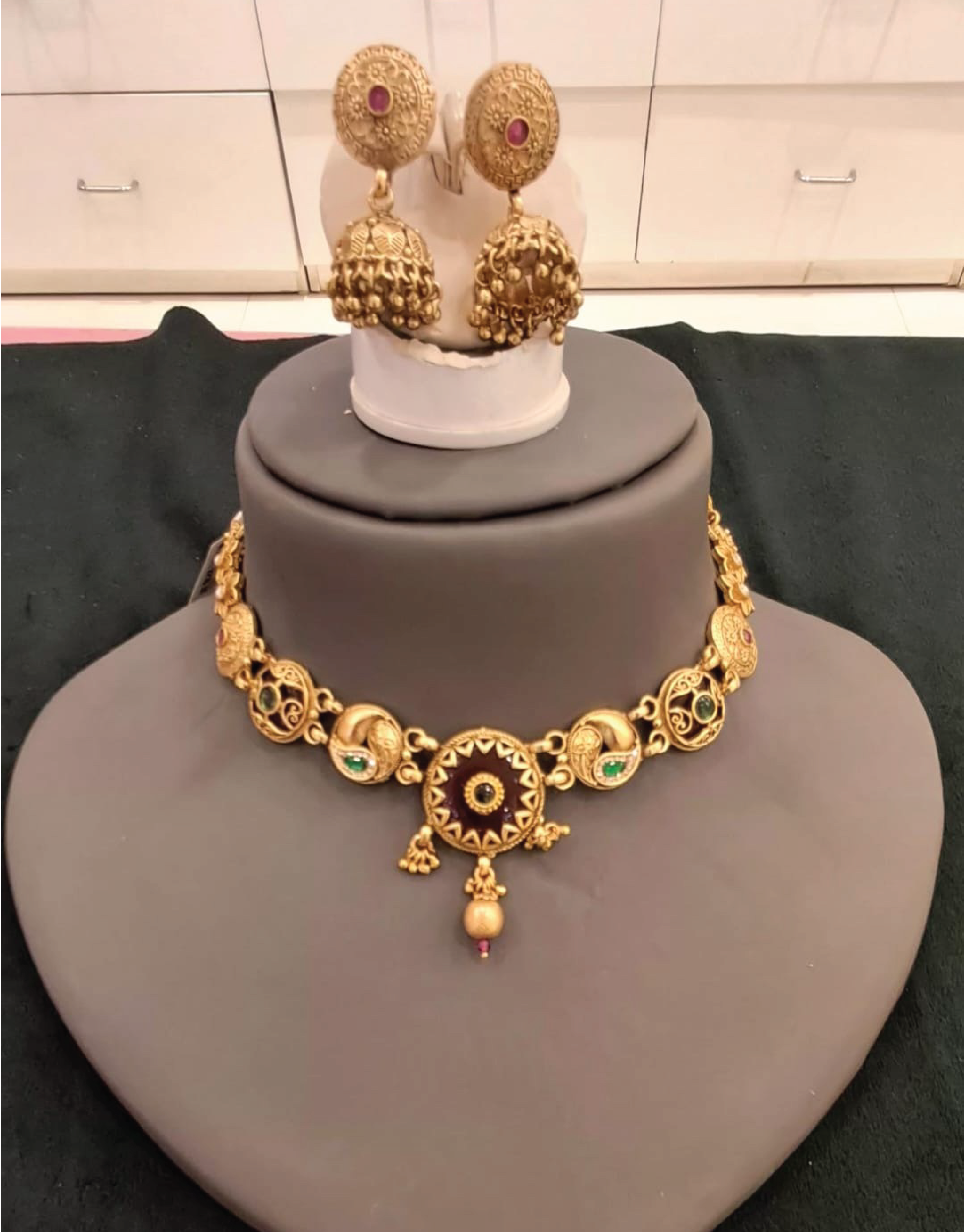 Heritage Semi Bridal Necklace Set