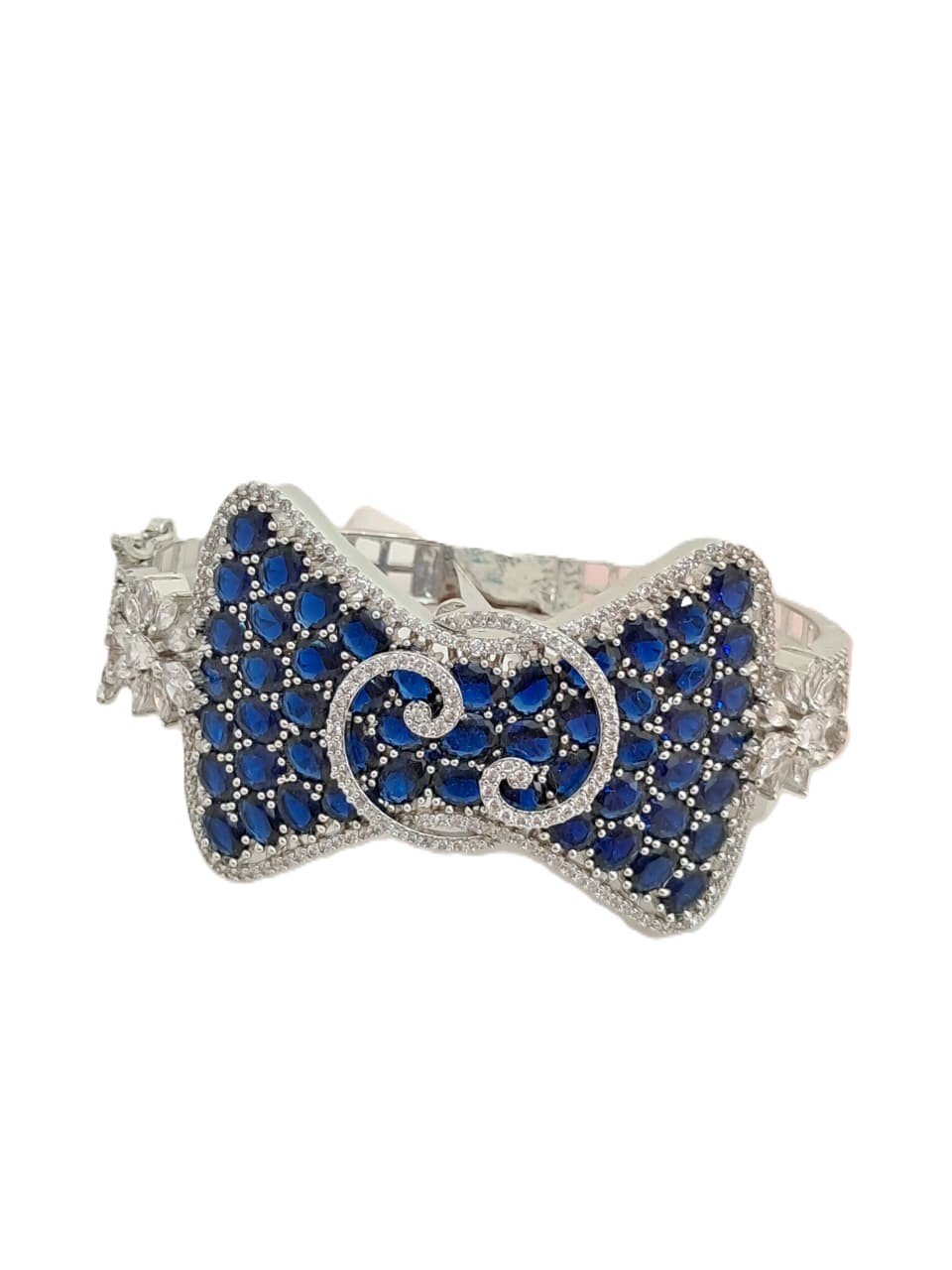 Sparkling Bow